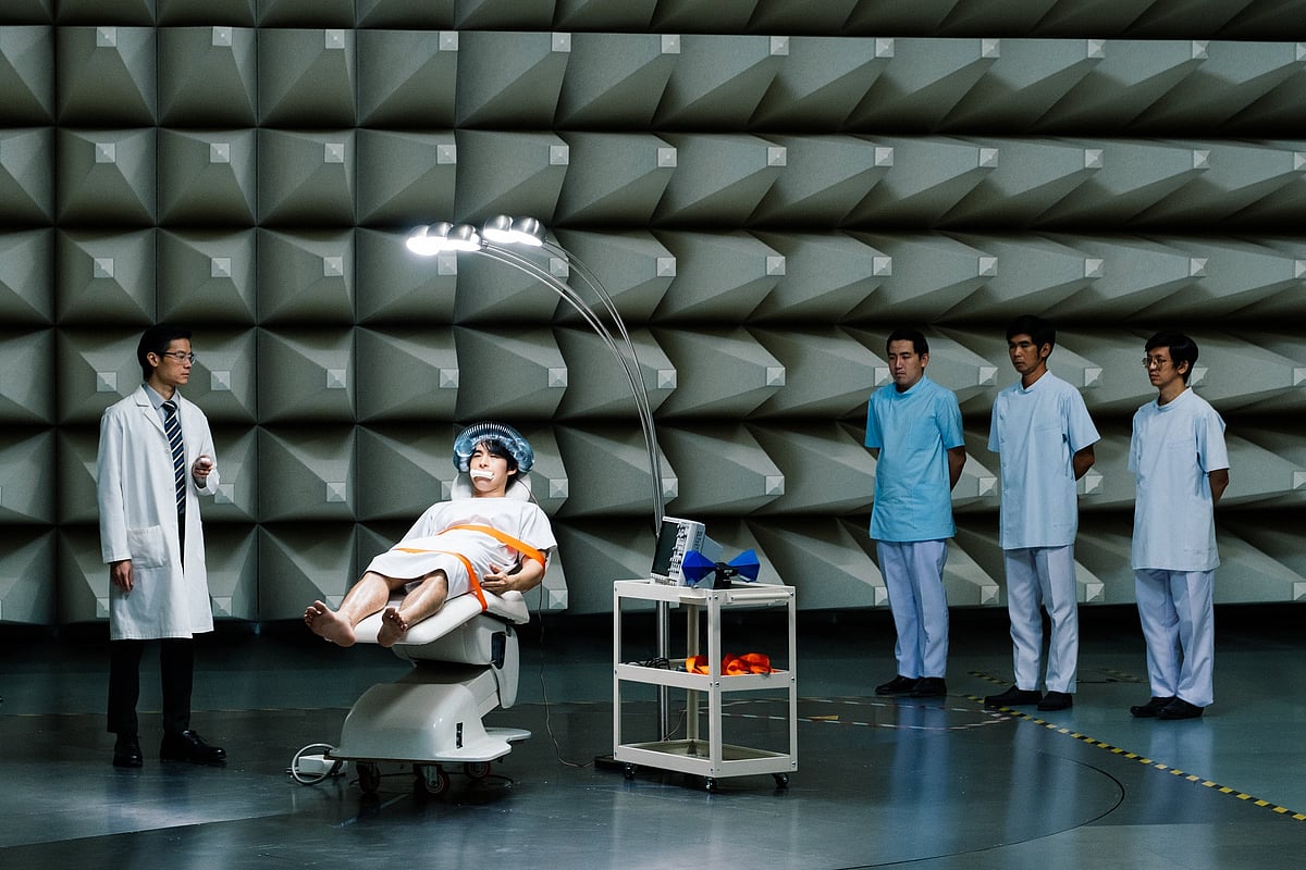 Still - Ratchapoom Boonbunchachoke
