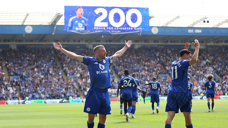 Leicester Citys Jamie Vardy celebrates his 200th goal for the club