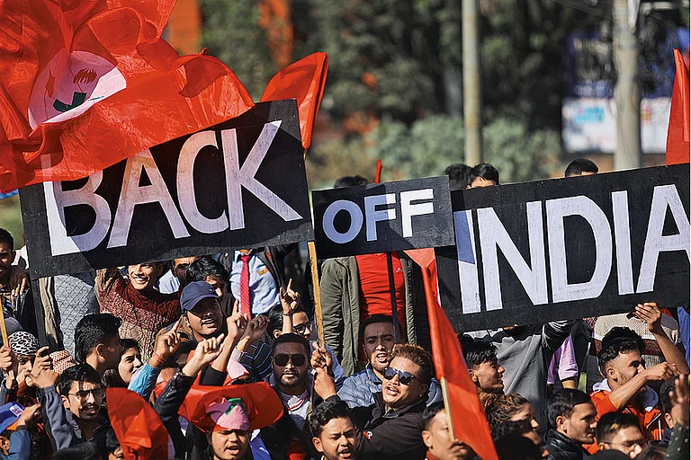 Border Issue: Nepalese students protest against border encroachments by both China and India at Maitighar Mandala on November 17, 2019 - Photo: Getty Images