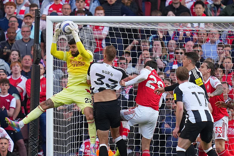 English Premier League: Newcastle United vs Arsenal