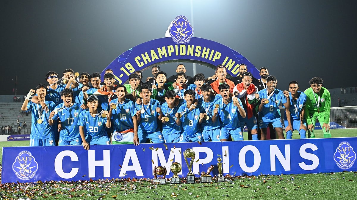 X/IndianFootballI : The joyous Indian U19 football team.