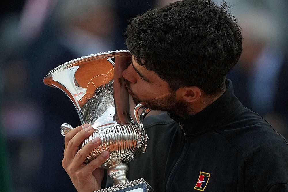 | Photo: AP/Alessandra Tarantino : Italian Open Final: Carlos Alcaraz vs Jannik Sinner