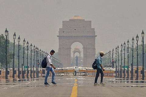 Weather: Hot summer day in Delhi