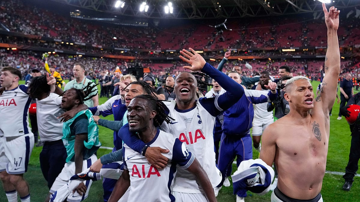Tottenham Hotspur vs Manchester United Europa League final winning photo
