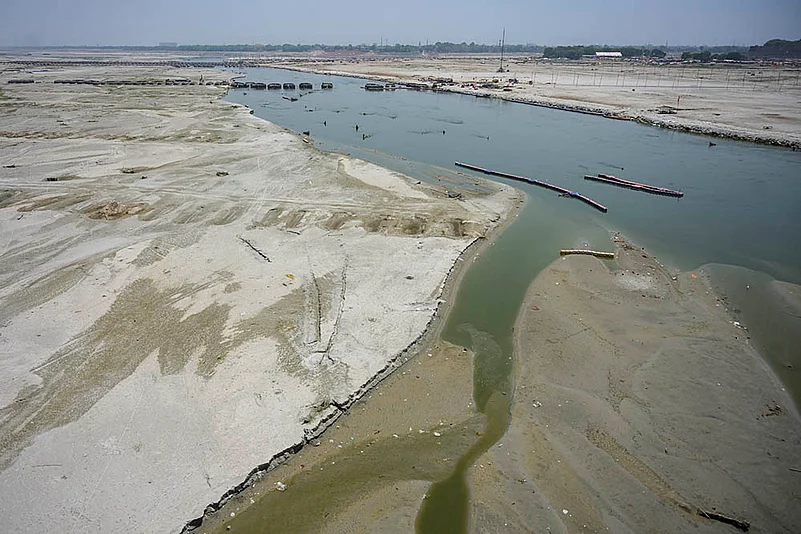 North India weather Summer season in Prayagraj