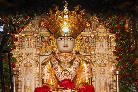 Surya Tilak of Lord Mahavir in Gandhinagar