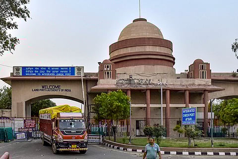 Stranded trucks allowed to offload goods at ICP Attari