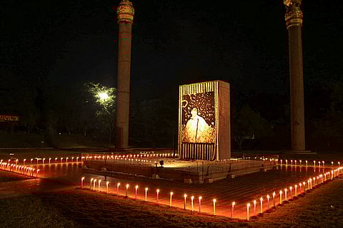 Tribute to Rajiv Gandhi