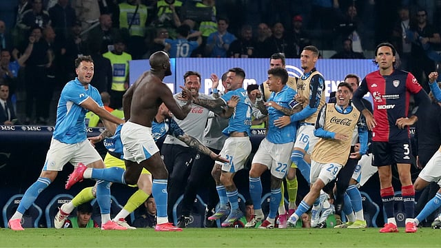 Napoli 2-0 Cagliari, Serie A: McTominay, Lukaku Lead Conte's Team To Title Triumph