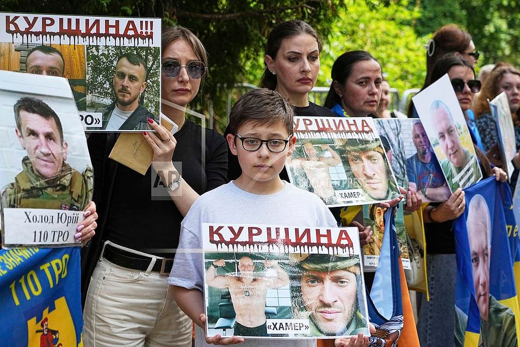 Ukraine and Russia exchange soldiers and civilians in biggest swap - AP