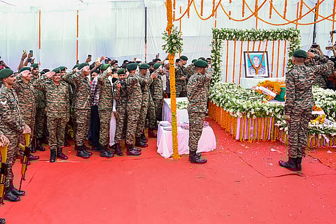 Army man dies saving fellow soldier