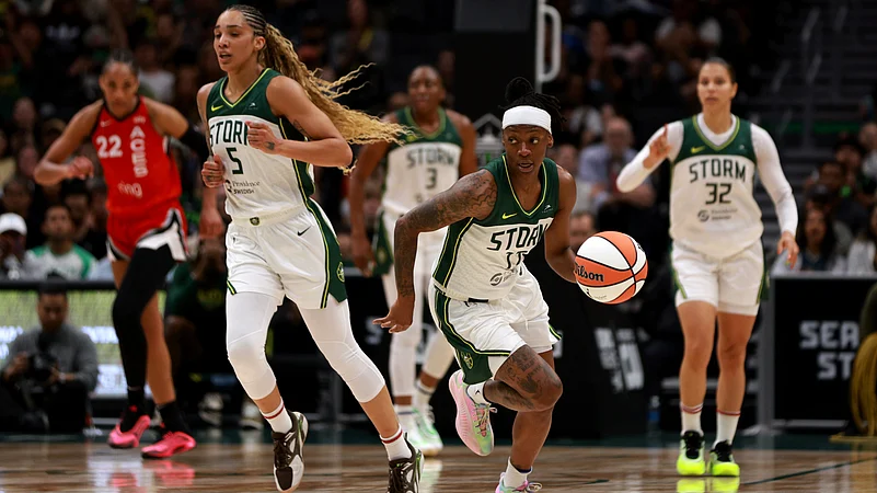 The Seattle Storm overcame the Las Vegas Aces