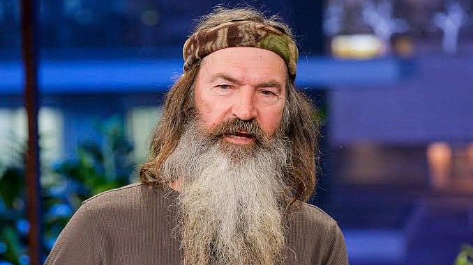 Actor Phil Robertson dies at 79 - X