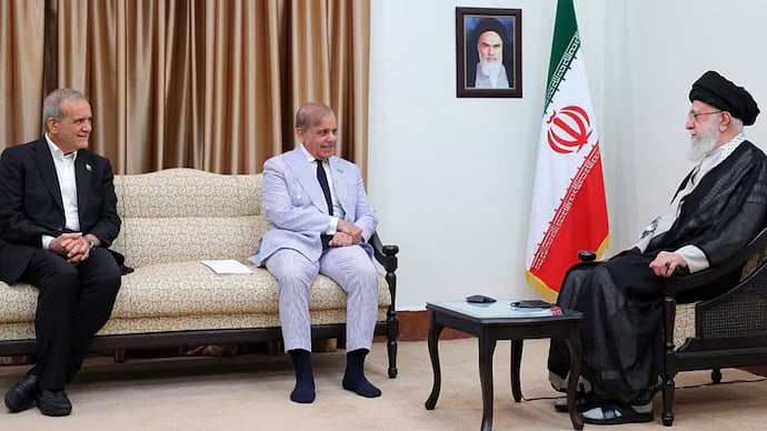 X/CMShehbaz : Iran's Supreme leader Ayatollah Khamenei meets Pakistan Prime Minister Shehbaz Sharif