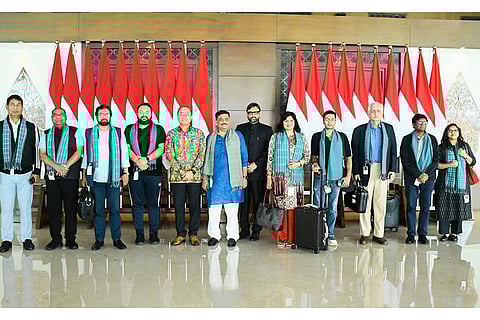 Multi-party delegaton in Indonesia