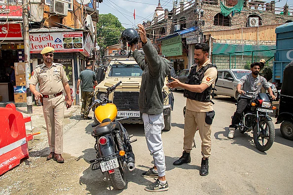 JK Police Books Army Deserter For Fraud In Jammu