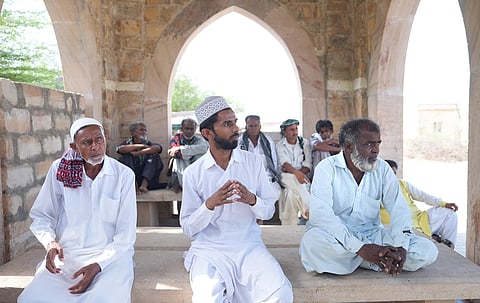 Fishermen in Lakhpat