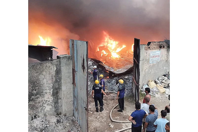 Fire at a warehouse in Haridwar