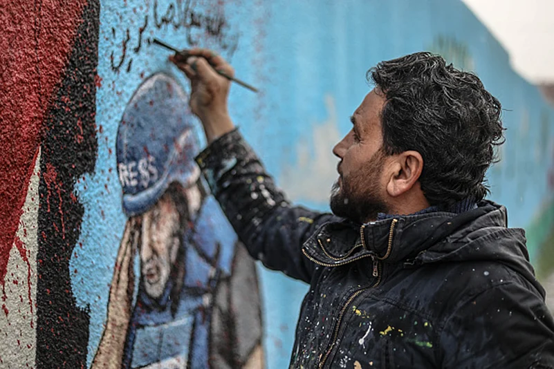 Israel Palestine war: Syrian graffiti artist Aziz Esmer