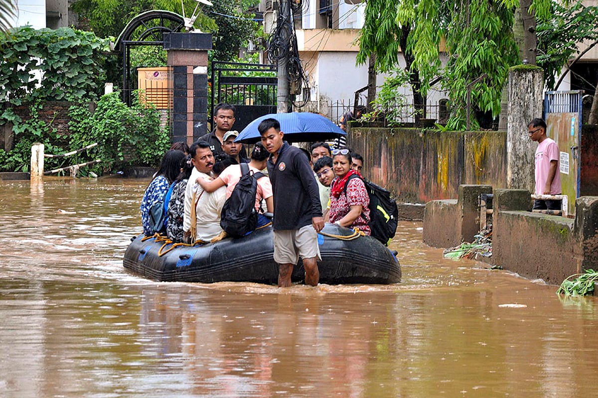 Assam Weather: Waterlogging In guwahati after heavy rainfall, Rescue operation