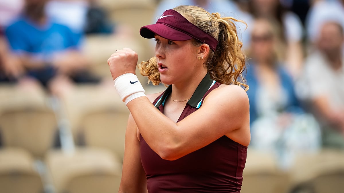 Mirra Andreeva is through to the French Open fourth round