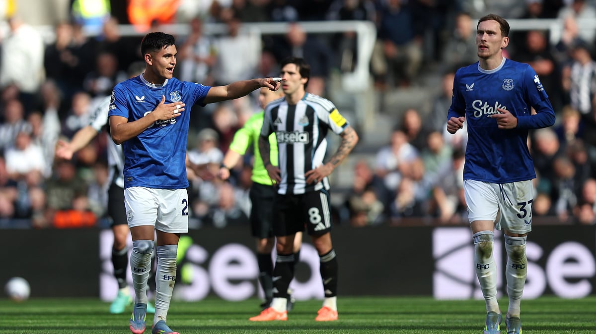 Carlos Alcaraz signs permanent deal with Everton