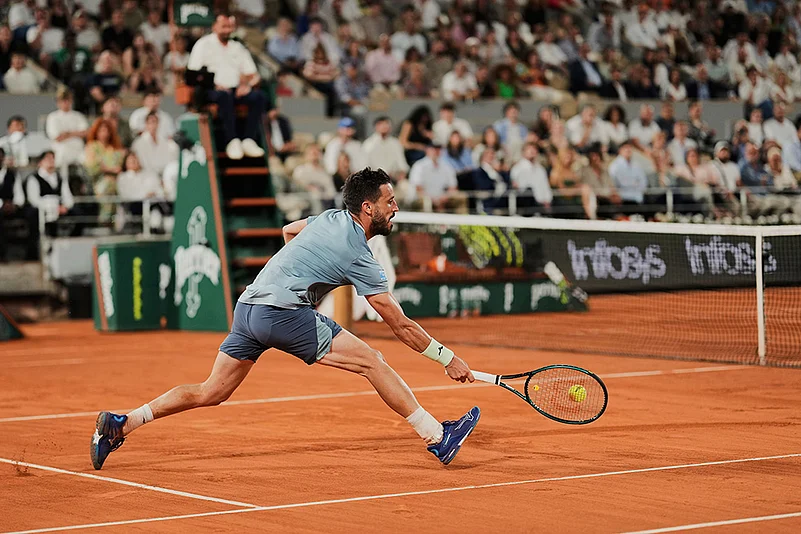 French Open Tennis 2025 Third round match Carlos Alcaraz vs Damir Dzumhur_ 4