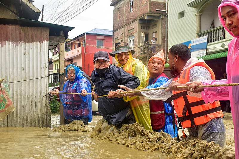 Heavy Rainfall Hits Northeast India: Waterlogging and rain in Manipur