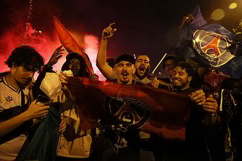 PSG supporters celebrate