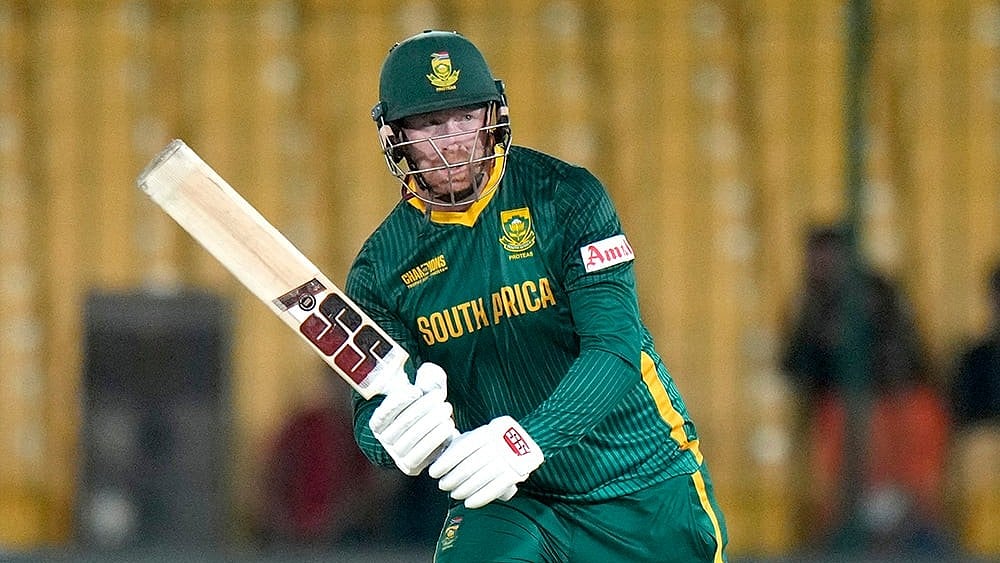 South Africas Heinrich Klaasen bats in Champions Trophy