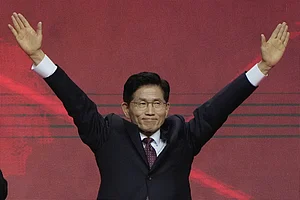 AP : Who Is Kim Moon-soo, From Activist To Conservative Leader?