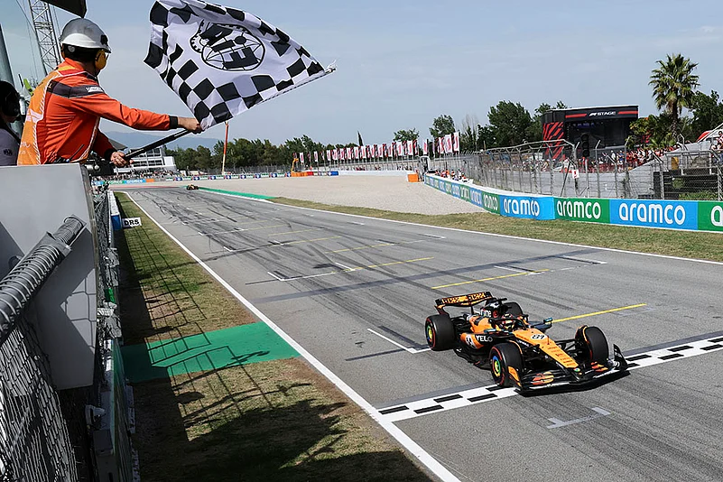 Spain F1 GP Auto Racing 2025, Spanish Grand Prix Formula One: Oscar Piastri