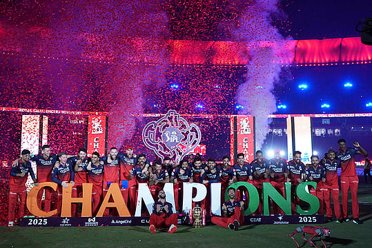 RCB Vs PBKS: Royal Challengers Bengaluru Squad, Fans Celebrate Maiden IPL 2025 Victory