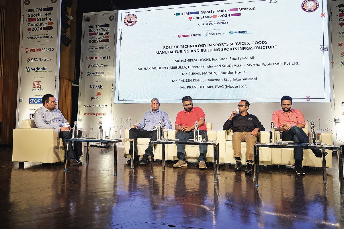 Mr. Pranshu Jain, PWC – Moderator; Mr. Rakesh Kohli , Chairman, Stag International; Mr. Suhail Narain, Founder, Hudle; Mr. Hakimuddin Habibulla, Director (India and South Asia) - Myrtha Pools India Pvt Ltd; Mr.Rishikesh Joshi, Founder -Sports For All