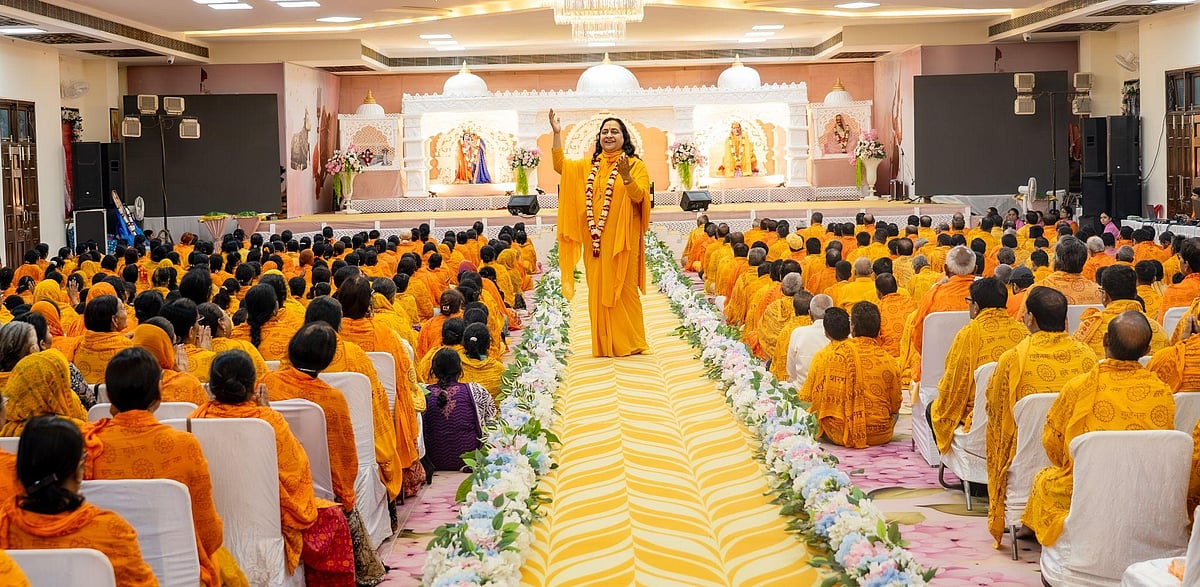 Pujaniya Raseshwari Devi Ji And Dr. Swami Yugal Sharan Provide Spiritual Guidance At The Annual Sadhana Camp 2025 In Ujjain
