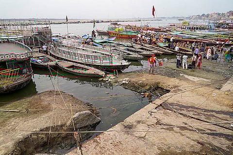 Ganges water leavel decreases in Varanasi