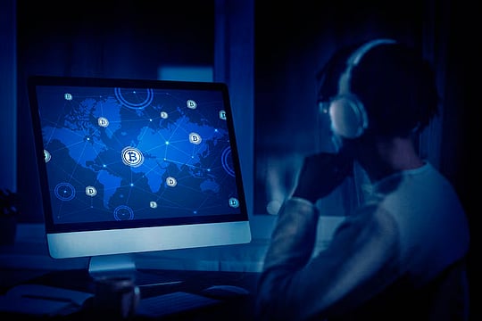 Understanding DAOs: Decentralized Governance In The Web3 Era
