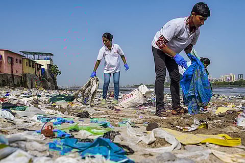 Cleanliness drive in Mumbai on World Environment Day