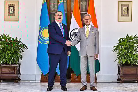 S Jaishankar meets Murat Nurtleu