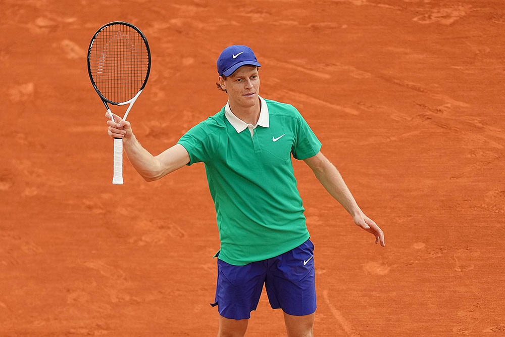 | Photo: AP/Aurelien Morissard : French Open: Jannik Sinner vs Alexander Bublik