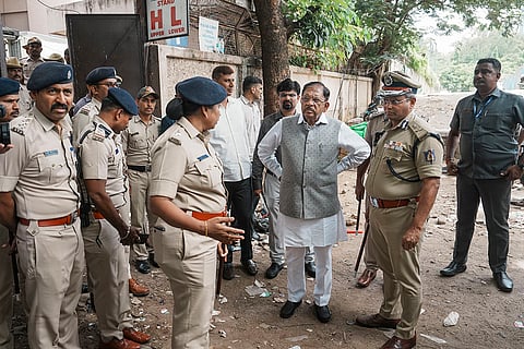Stadium stampede: Karnataka Home Minister inspects the site in Bengaluru
