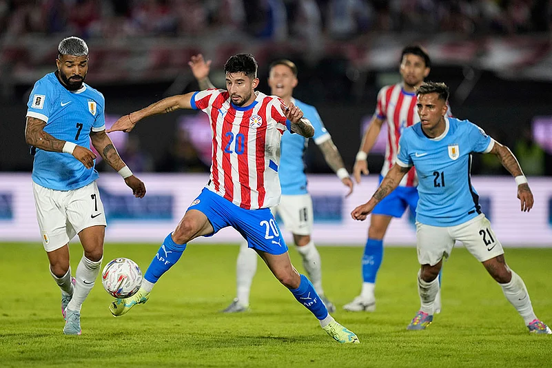 World Cup 2026 qualifying soccer: Paraguay vs Uruguay