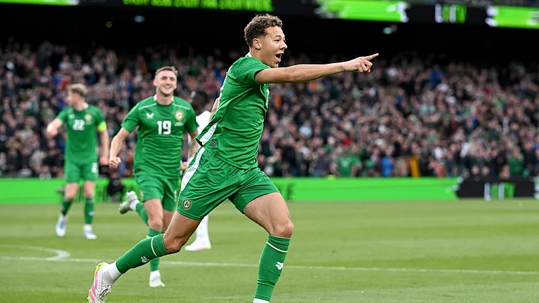 Republic of Ireland goalscorer Kasey McAteer - null