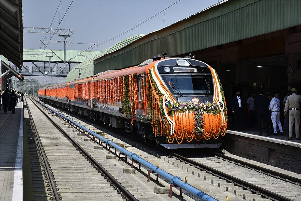 | Photo: Yasir Iqbal : Katra-Srinagar Vande Bharat service inauguration