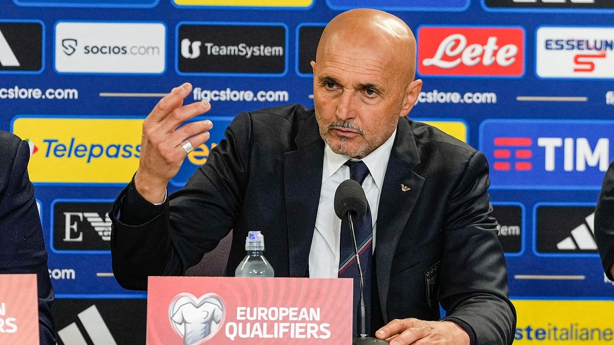 Spalletti addresses the media after Italys defeat to Norway
