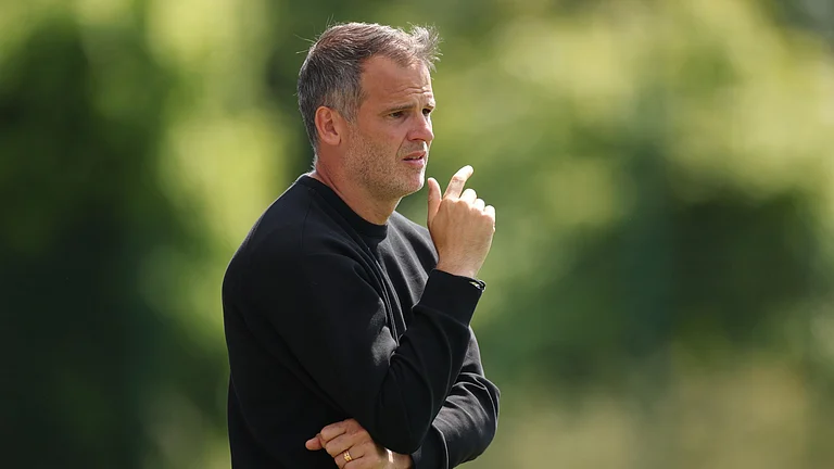 Former Tottenham head coach Robert Vilahamn - null