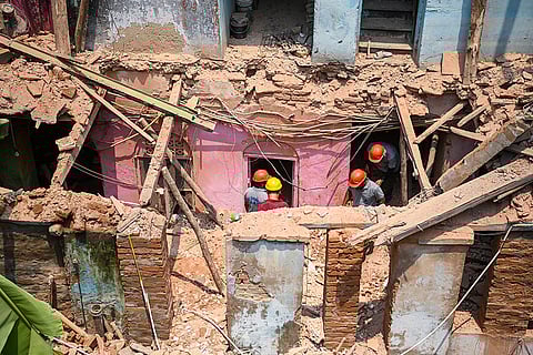 Part of century-old building in Kolkata collapses