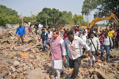 Sanjay Singh visits Madrasi Camp site