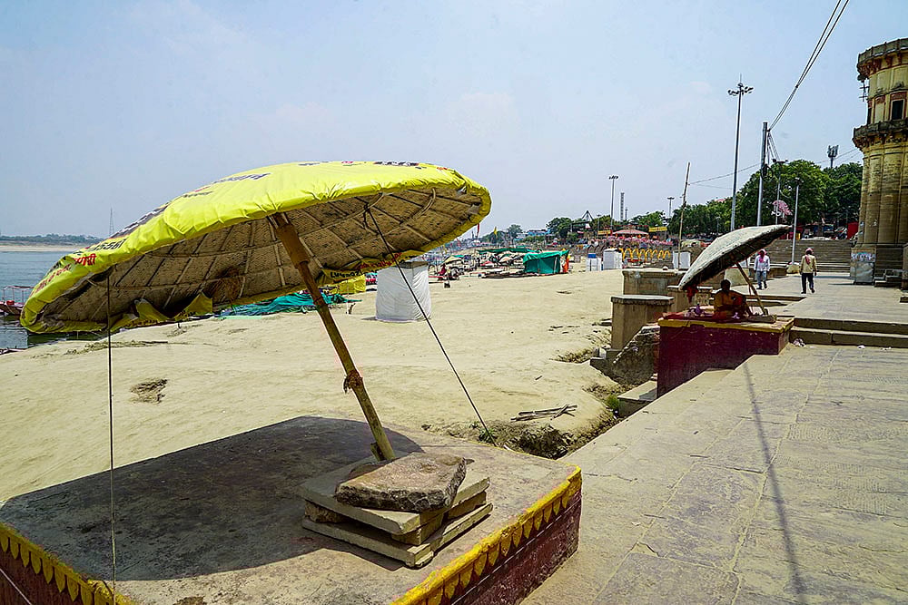 | Photo: PTI : Hot summer day in Varanasi