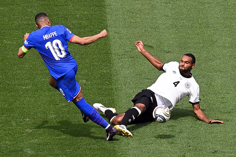 UEFA Nations League soccer Germany vs France: Jonathan Tah